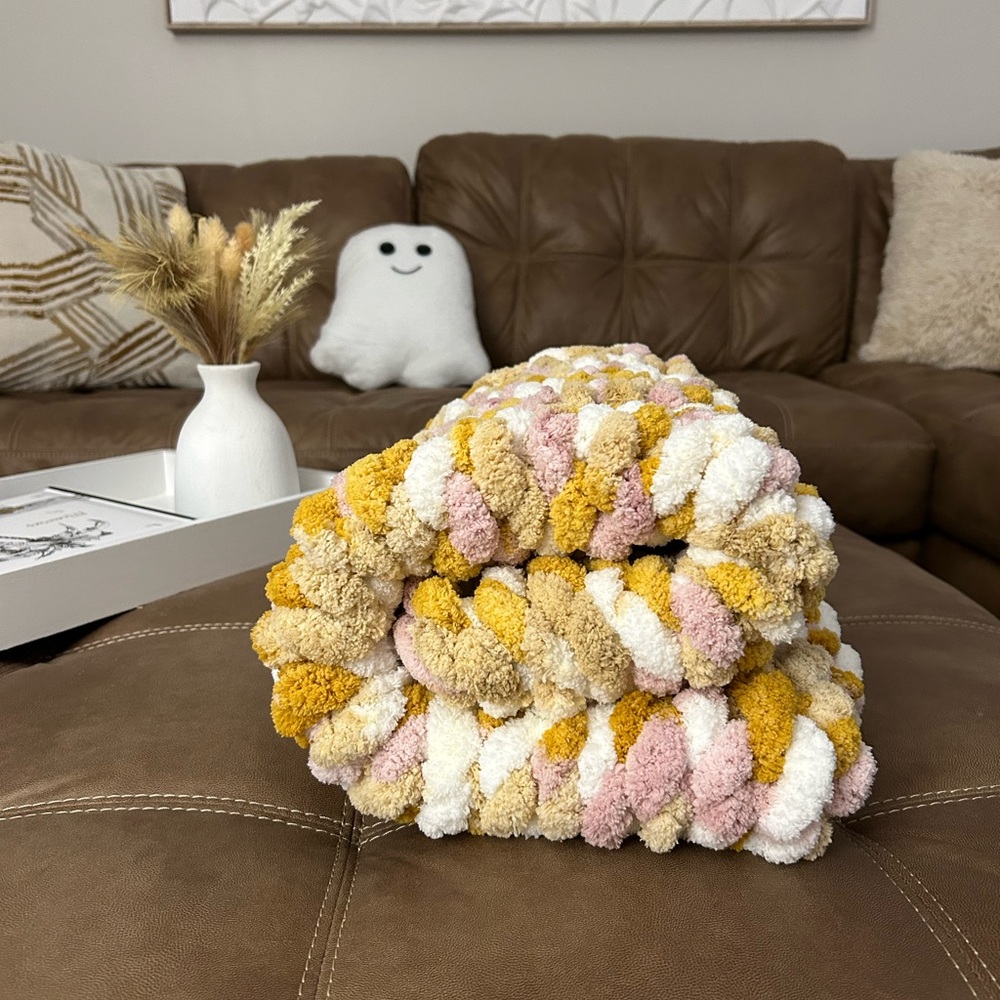 Chunky knit baby blanket